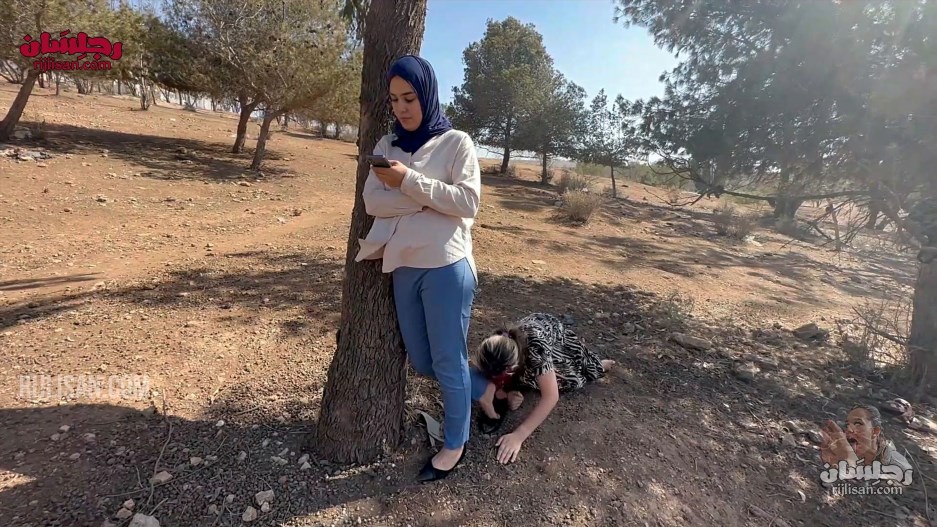 Public lesbian pervert under Hijabi girl feet